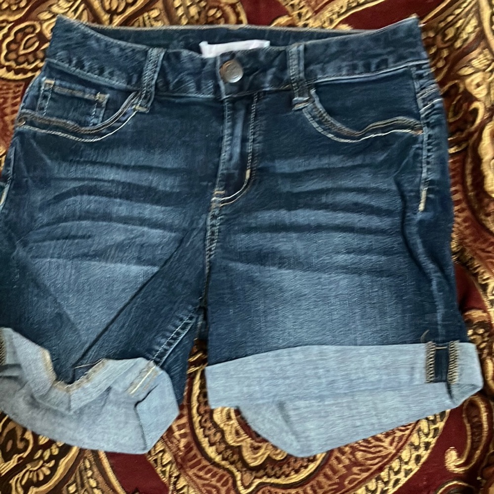 Dark blue, blue Jean short shorts. Size 5 no boundaries